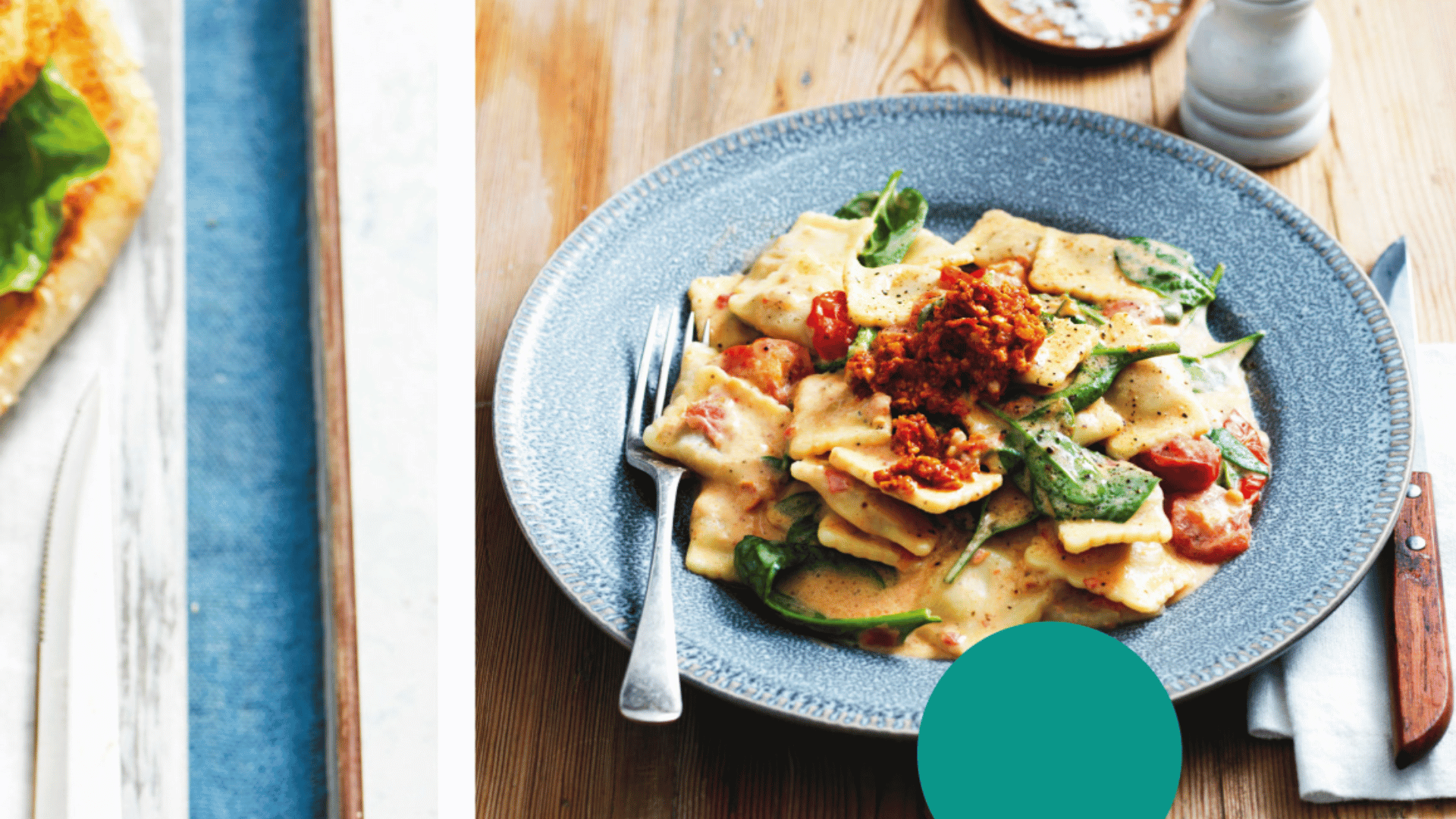 Creamy-Ravioli-with-Spinach-and-Tomatoes